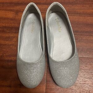 Girls silver ballet flats